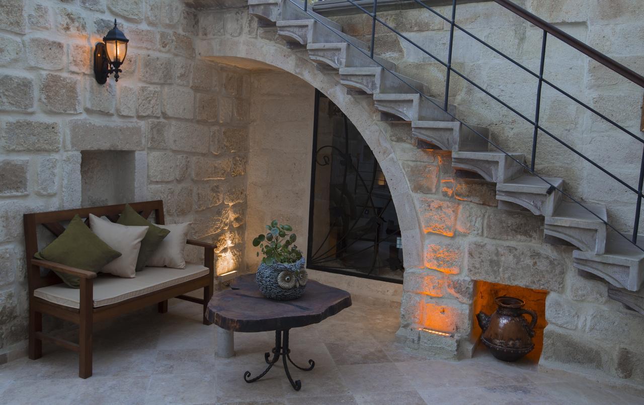 Asuwari Suites Cappadocia อูร์กุบ ภายนอก รูปภาพ